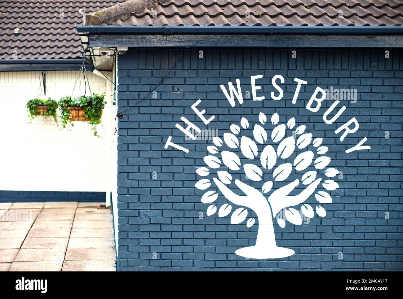 Il Westbury Pub di Newcastle, recentemente rinnovato, si trova sotto Lyme Staffordshire Foto Stock