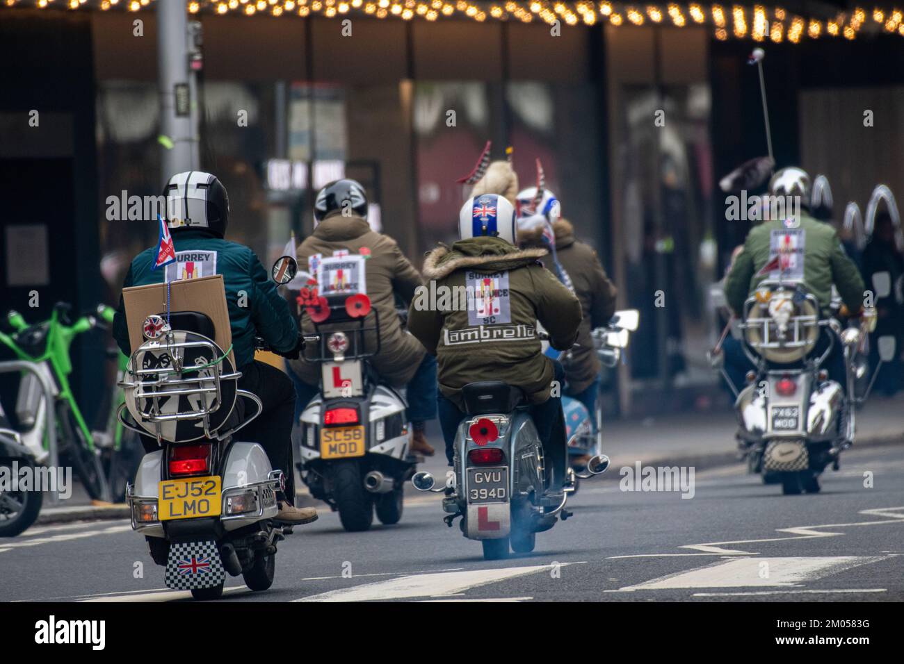 I mods dell'ultimo giorno salgono su Kings Road per la Ride of Remembrance della domenica, 2022 Foto Stock