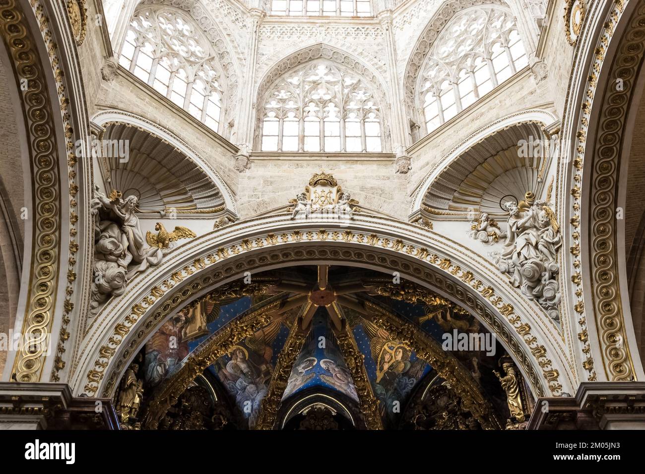 Dettaglio architettonico della Cattedrale di Valencia, conosciuta anche come Cattedrale di Santa Maria, una chiesa cattolica romana nel centro storico della città Foto Stock