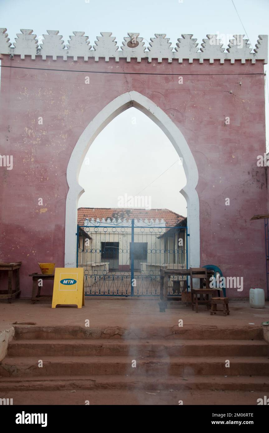Entrata vecchio mercato, Bafata, Bafata Regione, Guinea Bissau Foto Stock