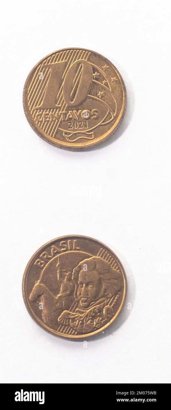 Valute brasiliane, fronte e retro con sfondo bianco, moneta brasiliana, valuta di 1 real.50 centesimi, 25 centesimi, 10 centesimi, 5 centesimi. Foto Stock