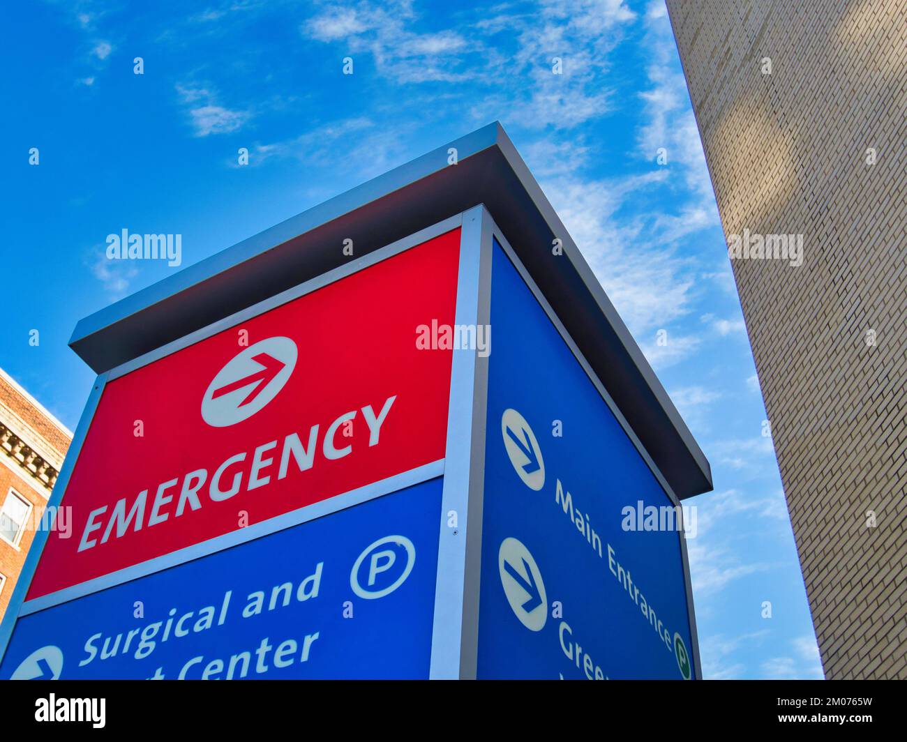 Moderno segno di emergenza ospedale Foto Stock