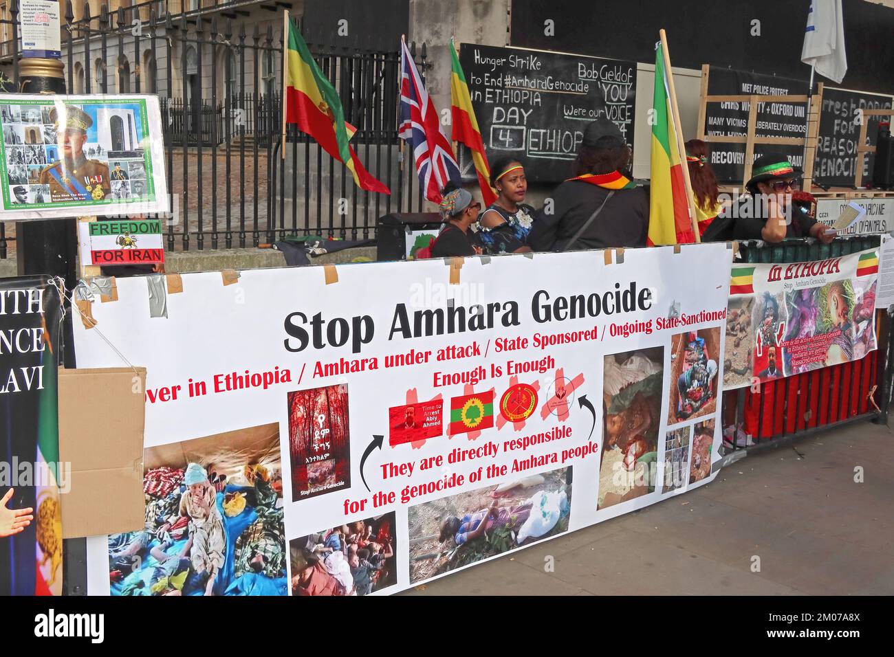 Fermare il genocidio di Amhara, Etiopia - protesta di Whitehall, City of Westminster, Londra, Inghilterra, Regno Unito, SW1 Foto Stock
