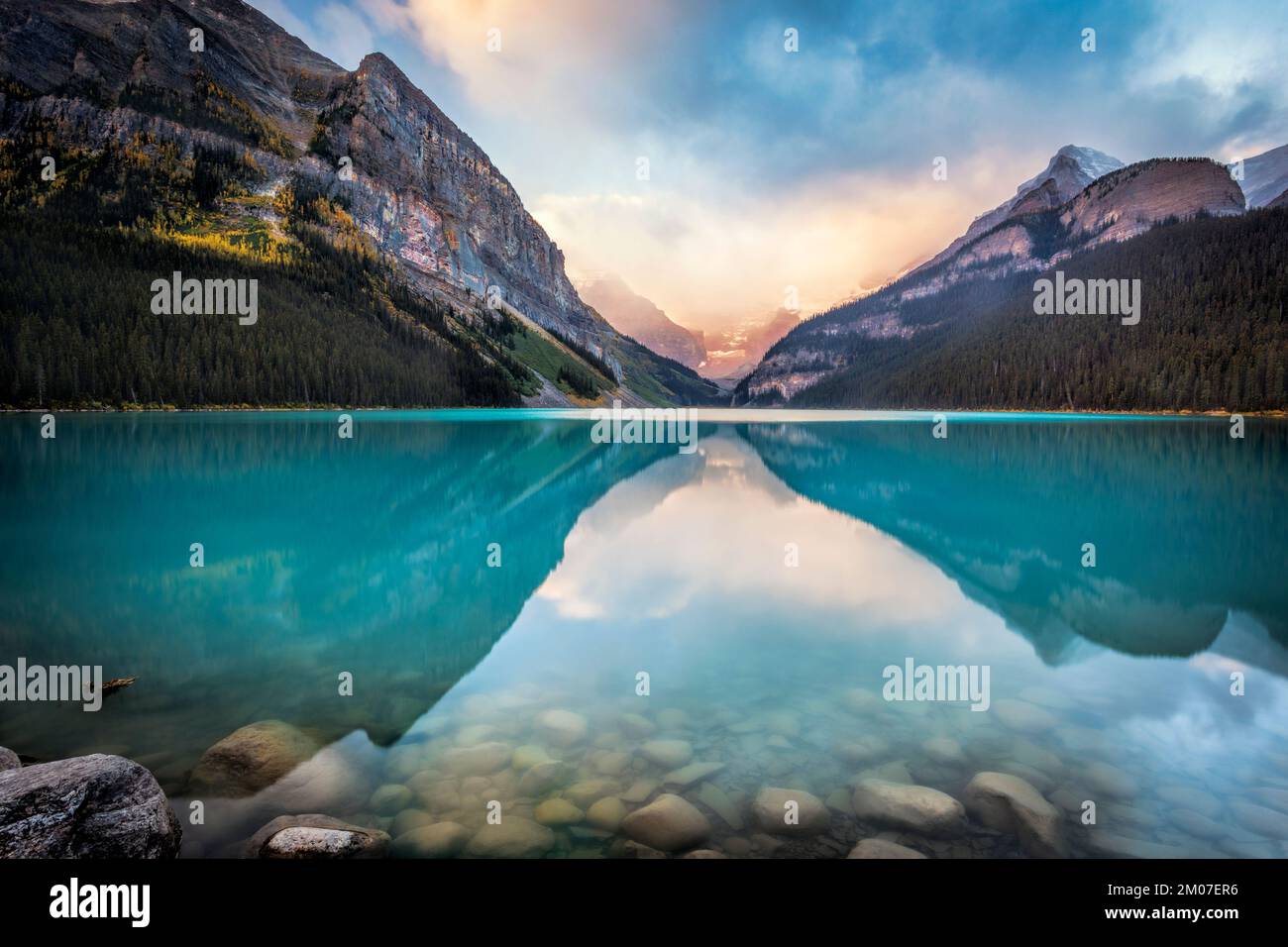Lago Louise nel Banff National Park del Canada Foto Stock