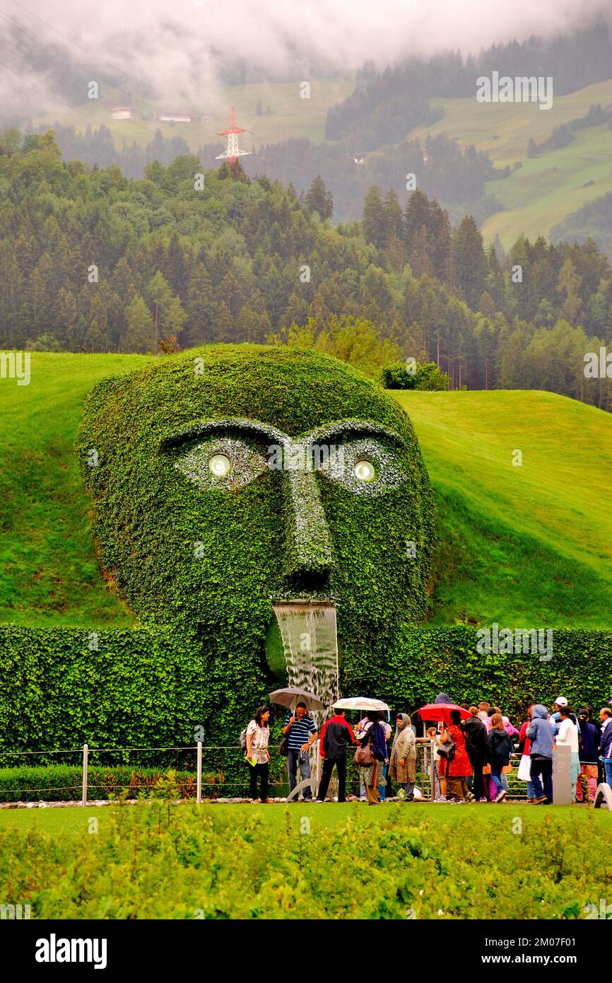 Il Gigante all'ingresso di Swarovski Crystal Worlds, Wattens, Austria, Europa Foto Stock