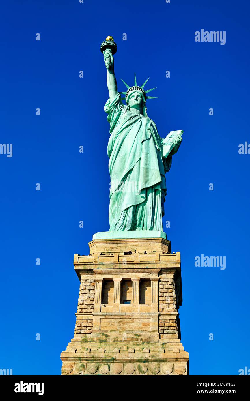 New York. Manhattan. Stati Uniti. La Statua della libertà su Liberty Island Foto Stock
