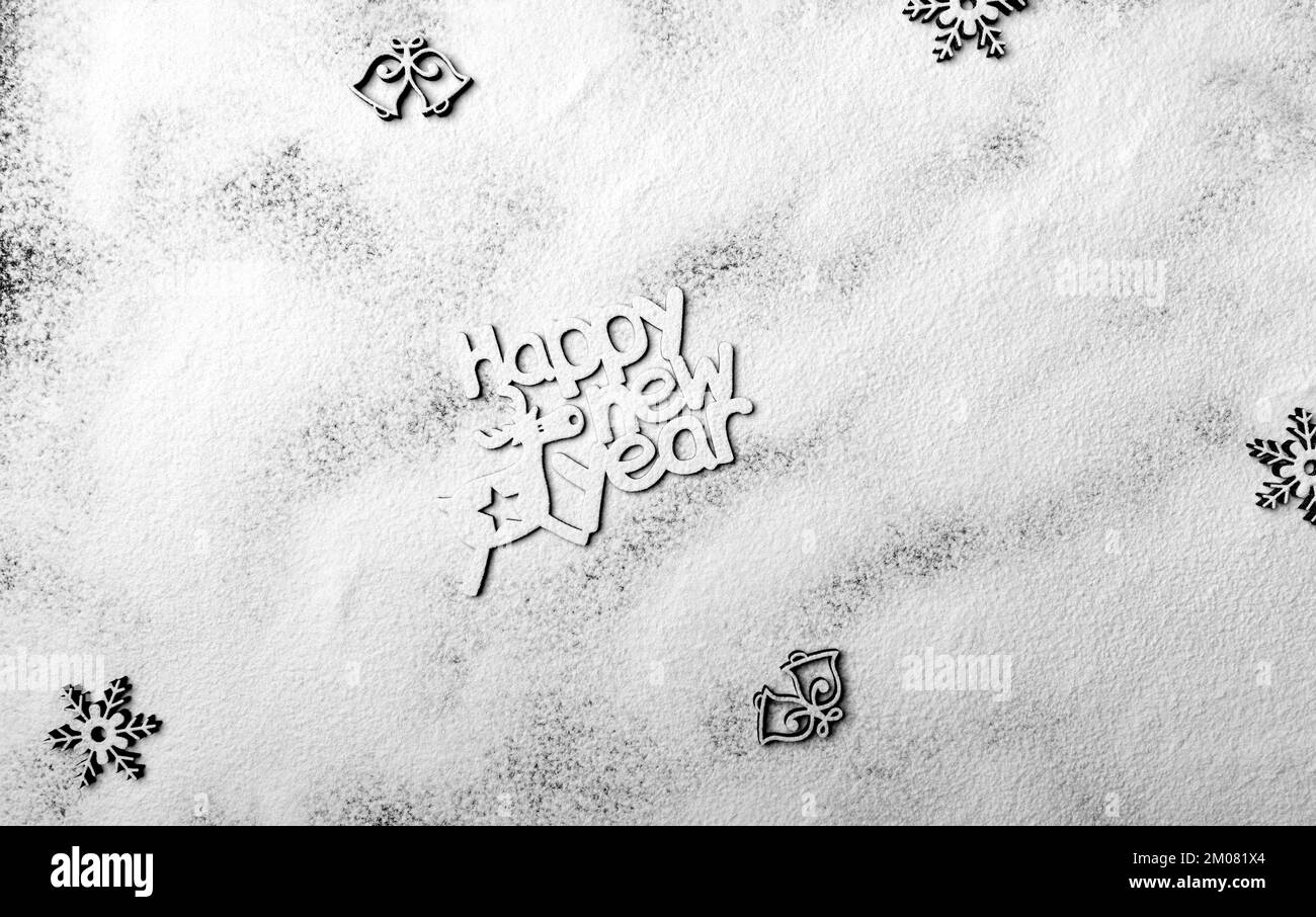 Iscrizione Felice anno nuovo sulla neve. Foto Stock