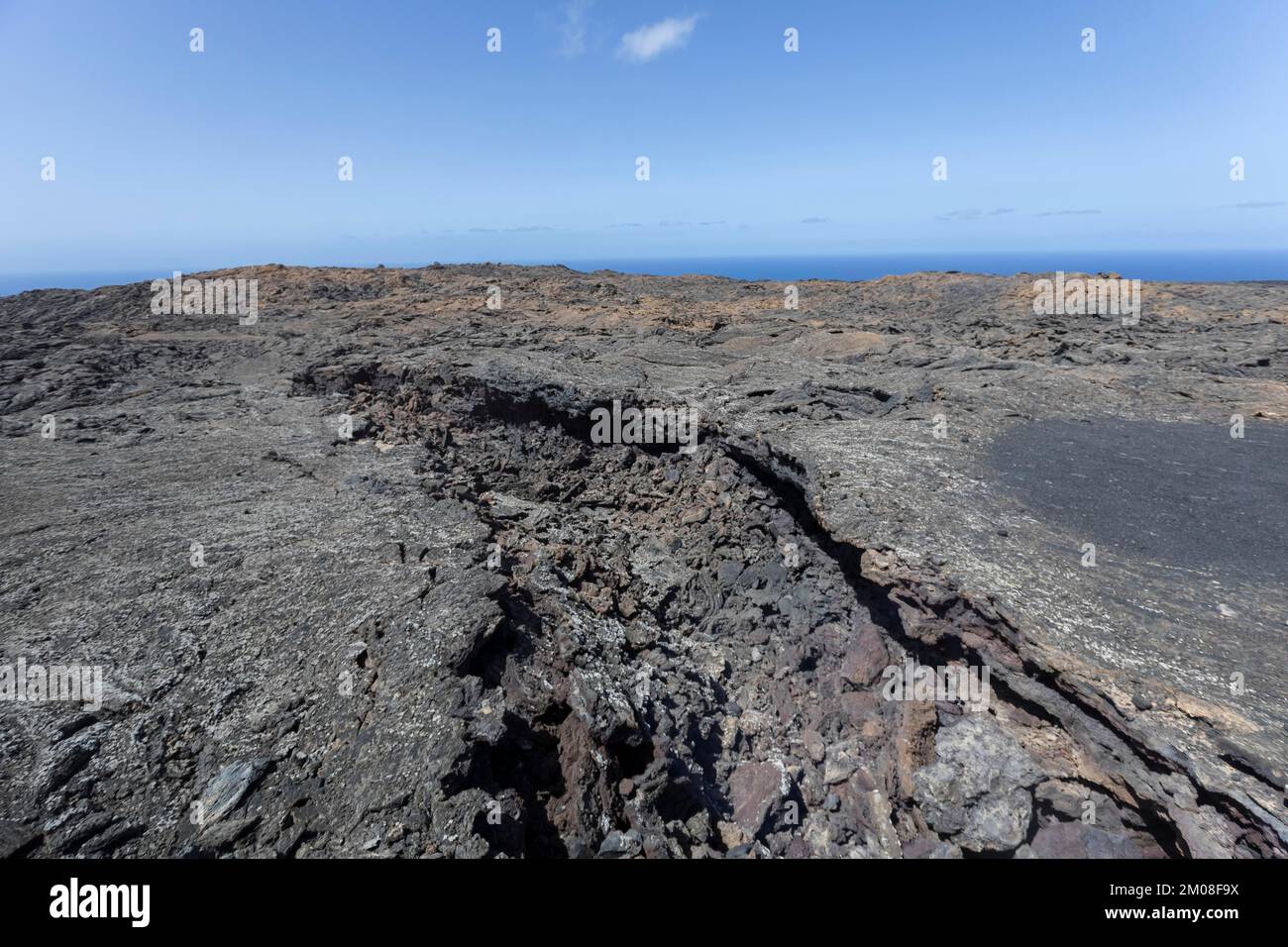 Flusso di lava solidificato nel Parco Nazionale di Timanfaya, Lanzarote, Isole Canarie, Spagna, Europa Foto Stock