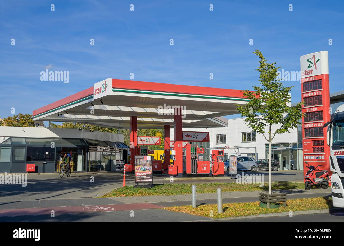 Star Tankstelle, Brunsbütteler Damm, Spandau, Berlino, Deutschland Foto Stock