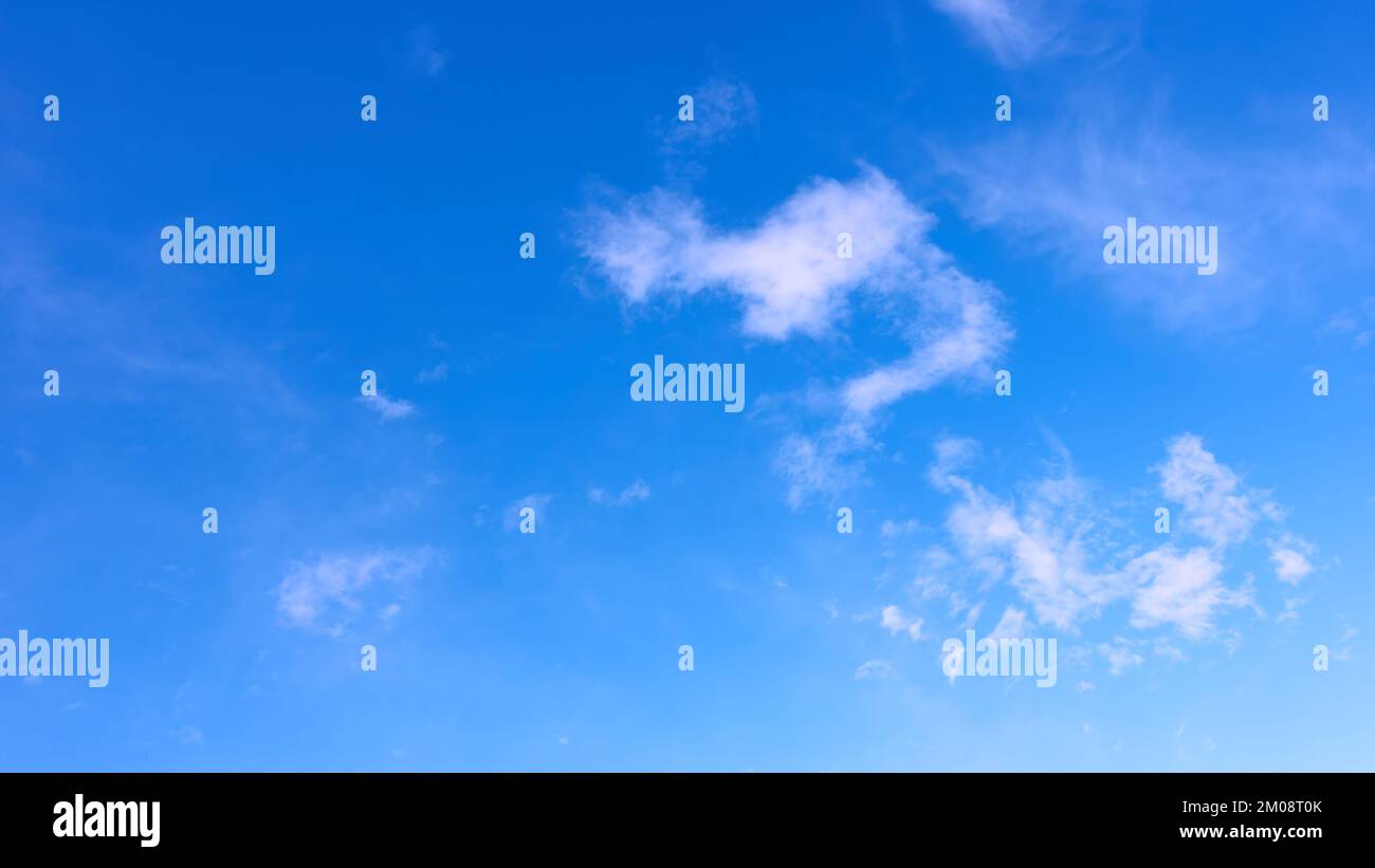 Cielo con nuvola come il drago cinese volante Foto Stock