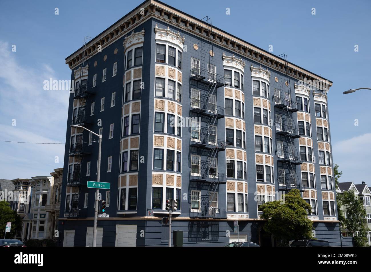 Un bel vecchio edificio classico a San Francisco, Stati Uniti Foto Stock