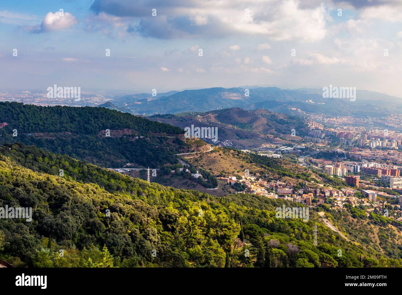 Vista di Barcellona dal Monte Tibidabo, Barcellona, Spagna Foto Stock