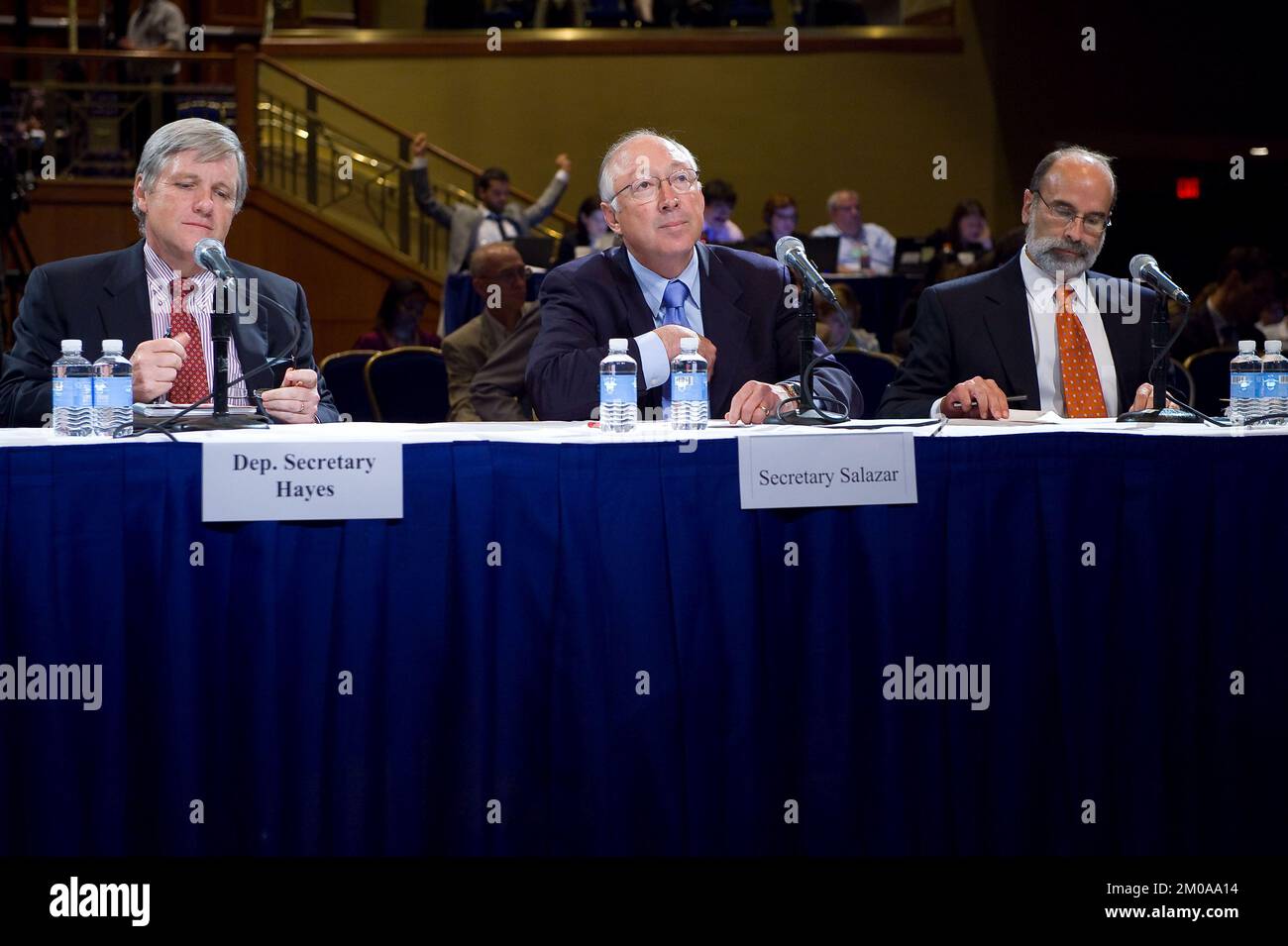 Ufficio dell'Amministratore (Lisa P. Jackson) - la testimonianza di Lisa Jackson davanti alla Commissione Nazionale sulla BP Deepwater Horizon Oil Spill and Offshore Drilling. Commissione per le fuoriuscite di petrolio (OSC) , Agenzia per la protezione dell'ambiente Foto Stock