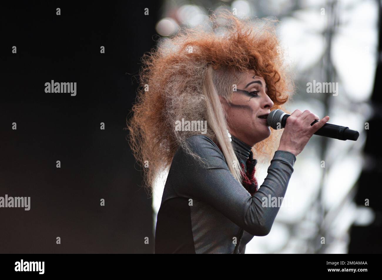 Il gruppo colombiano Rattus Rattus si esibisce durante il terzo giorno della rimonta del festival musicale 'Rock al Parque', il più grande festival rock dell'amer latina Foto Stock