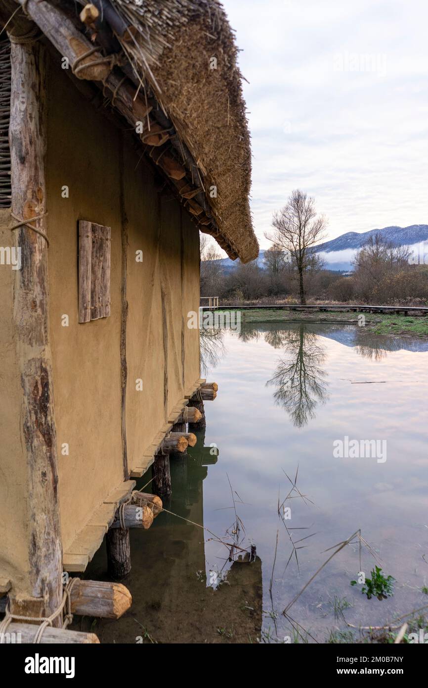 Accatastamento delle abitazioni a mucchio nelle paludi di Lubiana. Foto Stock