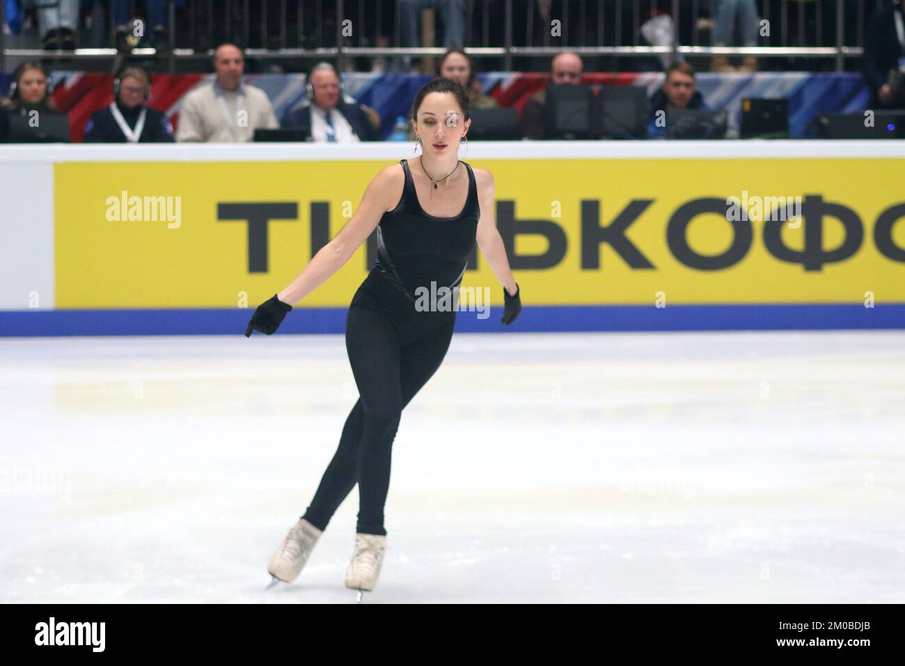San Pietroburgo, Russia. 04th Dec, 2022. Elizaveta Tuktamysheva si esibisce durante i Campionati Russian Figure Skating del 2022 al Palazzo dello Sport di Yubileyny. Credit: SOPA Images Limited/Alamy Live News Foto Stock