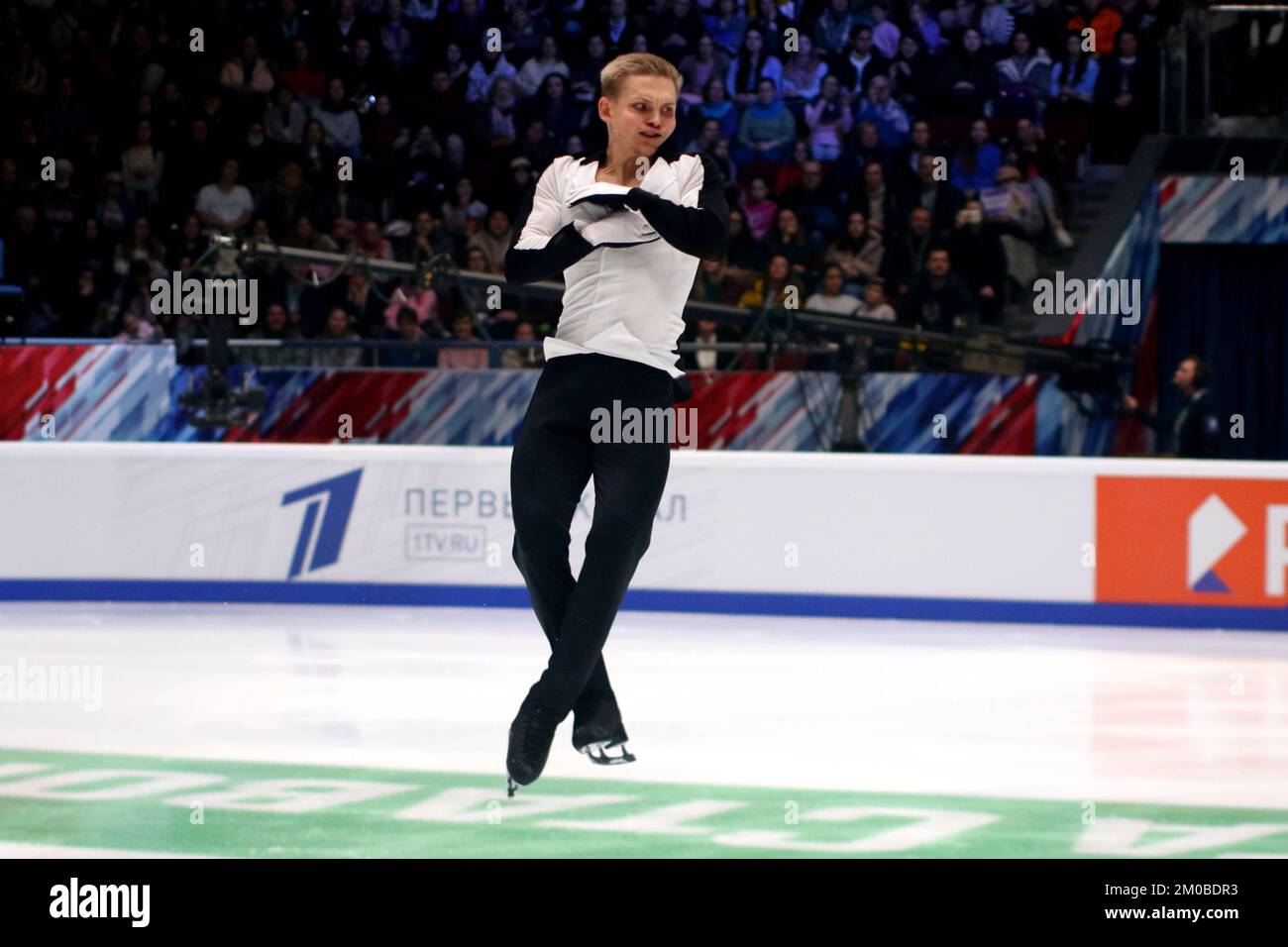 San Pietroburgo, Russia. 04th Dec, 2022. Mikhail Kolyada si esibisce durante i Campionati Russian Figure Skating del 2022 al Palazzo dello Sport di Yubileyny. Credit: SOPA Images Limited/Alamy Live News Foto Stock