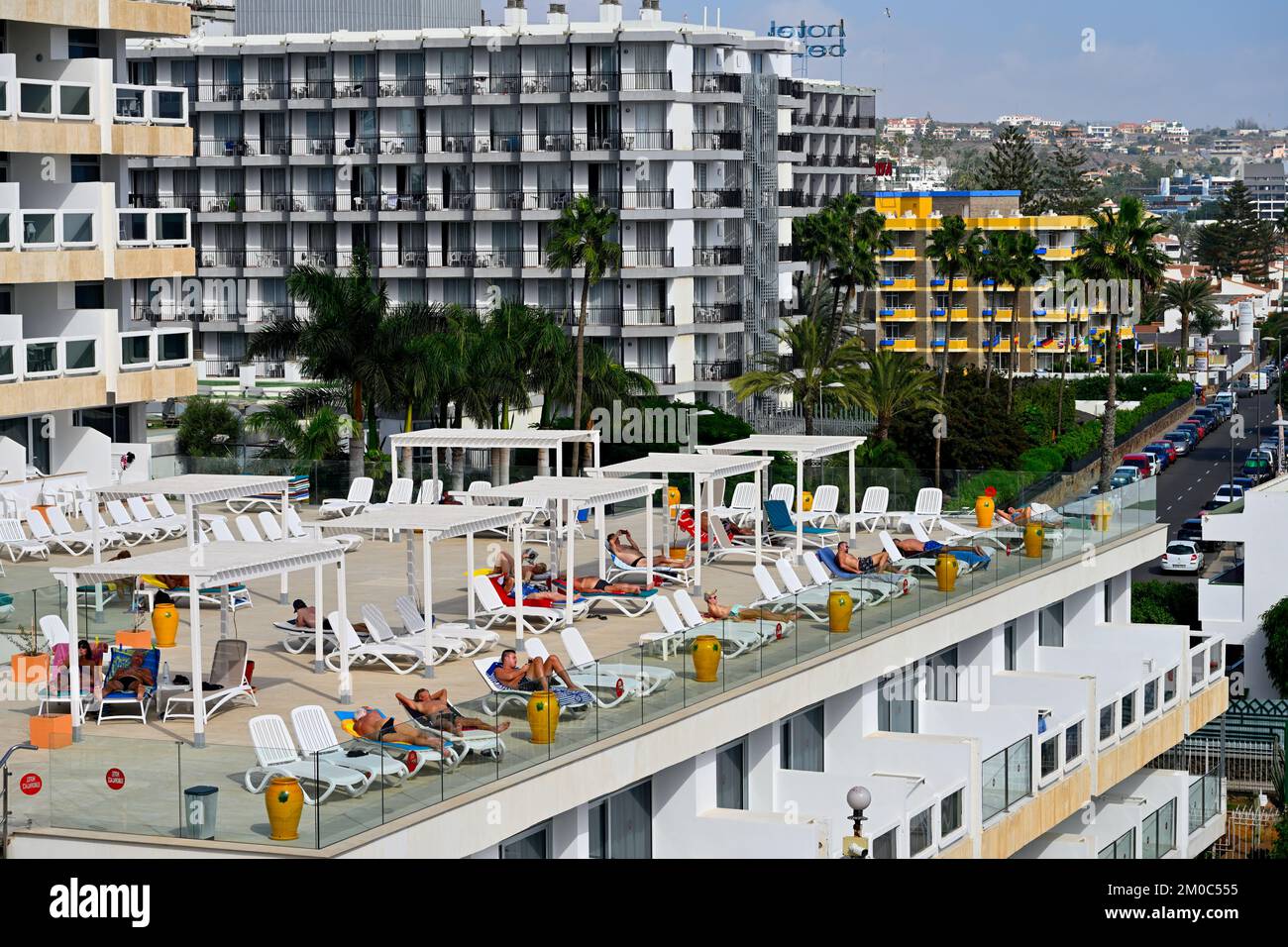 Hotel Europalace terrazza solarium sul tetto, San Agustín, Las Palmas, Gran Canaria Foto Stock