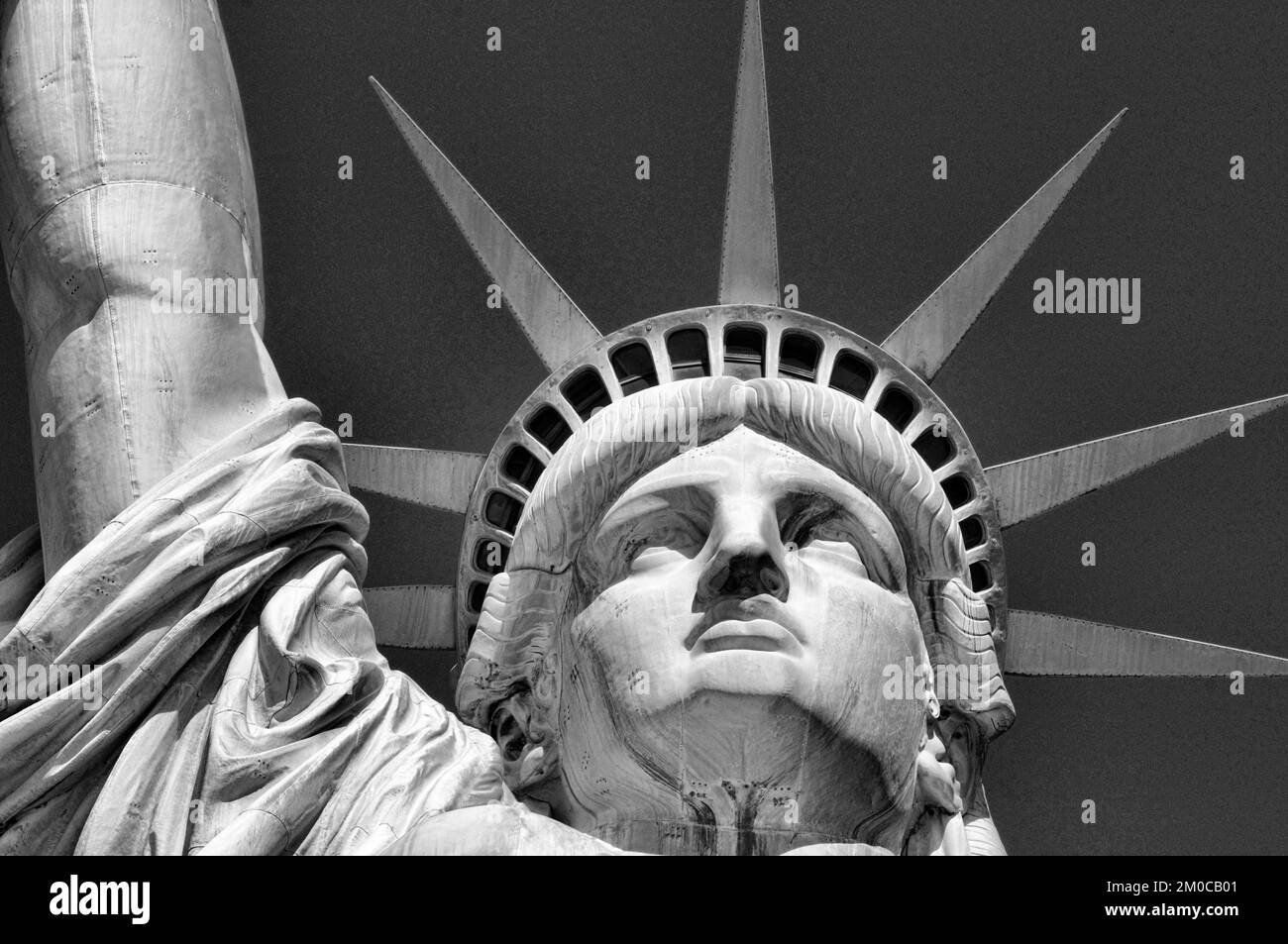 Primo piano del volto e della corona del Monumento Nazionale della Statua della libertà, New York City, Stati Uniti Foto Stock
