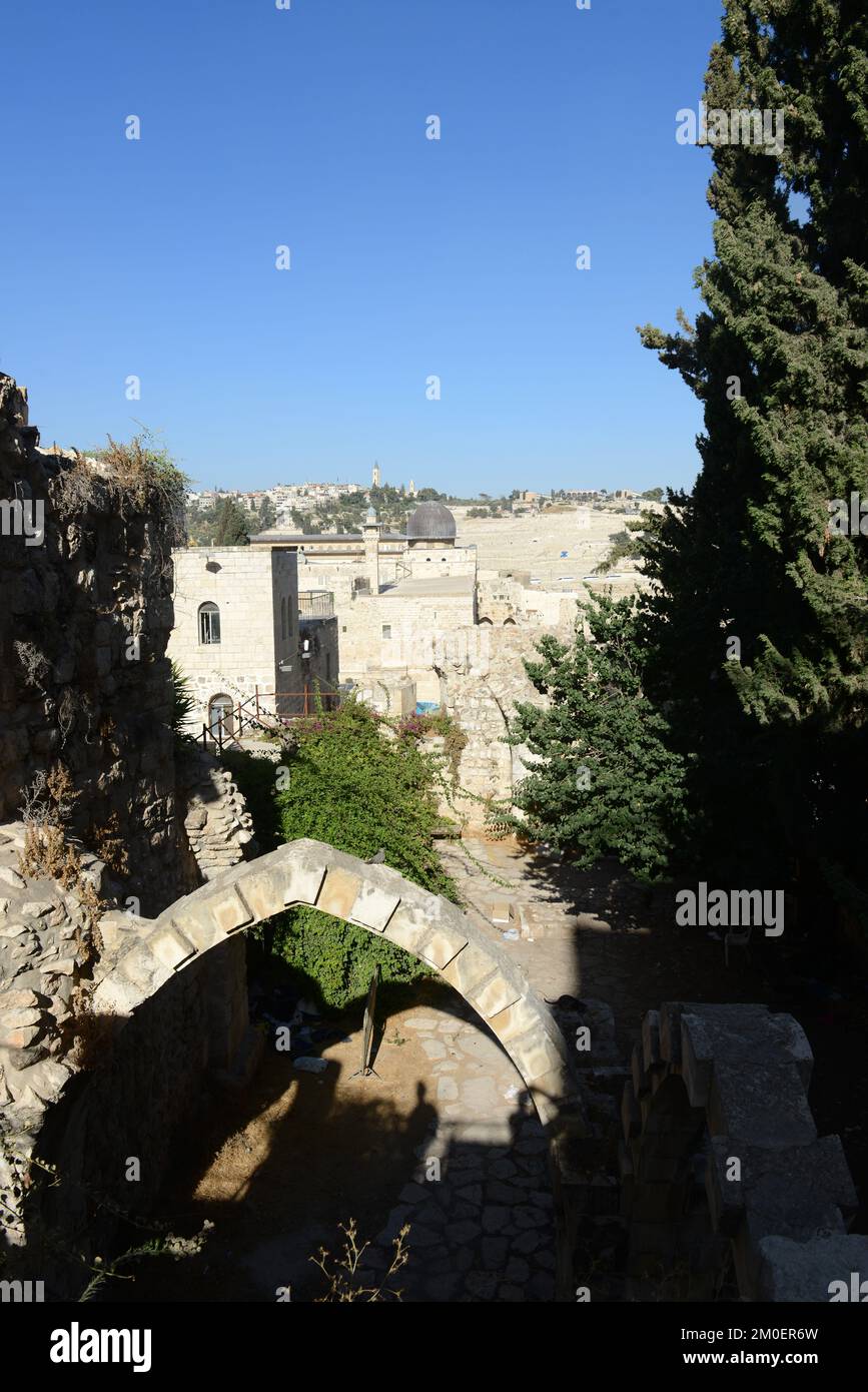 Rovine nel quartiere ebraico nella città vecchia di Gerusalemme, Israele. Foto Stock