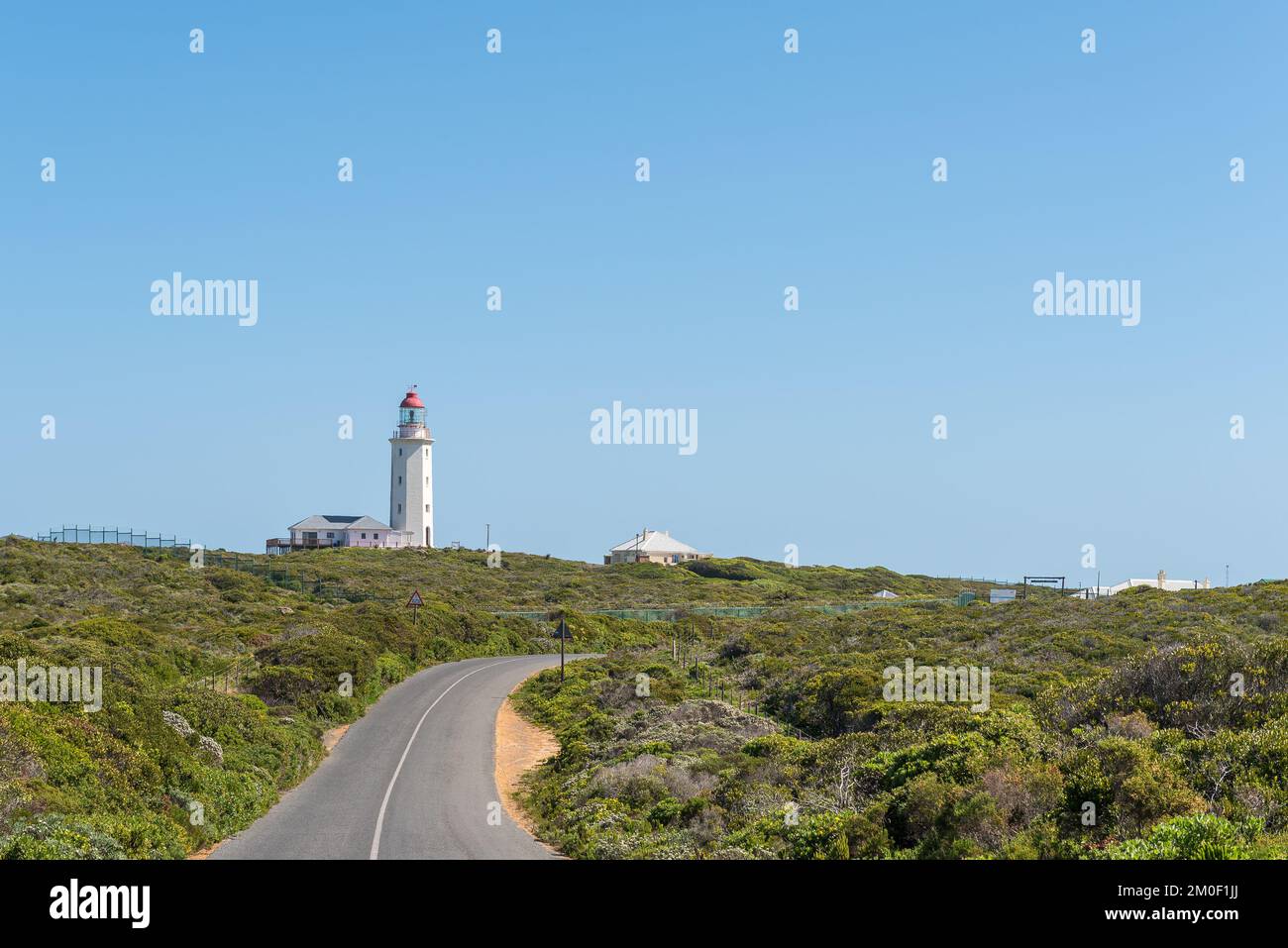 Gansbaai, Sudafrica - 20 settembre 2022: Faro di Danger Point vicino a Gansbaai nella Provincia del Capo Occidentale Foto Stock