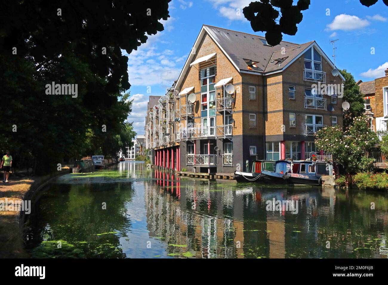 Grand Union Canal Flats, Hormead Road, Maida Hill, Londra, Inghilterra, REGNO UNITO, W9 3BT Foto Stock
