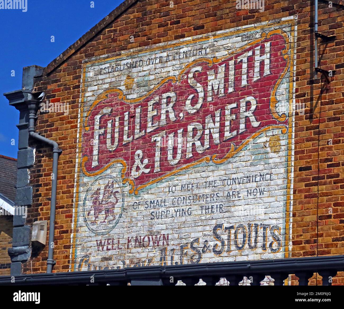 Brewers, Fuller Smith & Turner - spot storico di Gable End per Ales e Stouts, Great Western Road, Maida Hill, Londra, Inghilterra , Regno Unito, W9 3BT Foto Stock
