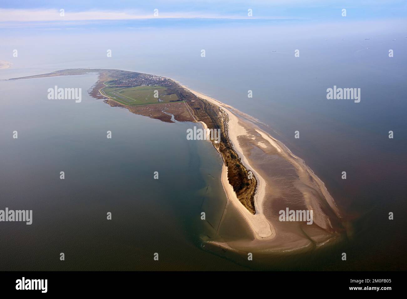 Isola di Wangerooge da est, 28.10.2022, vista aerea, Germania, bassa Sassonia, Frisia, Wangerooge Foto Stock