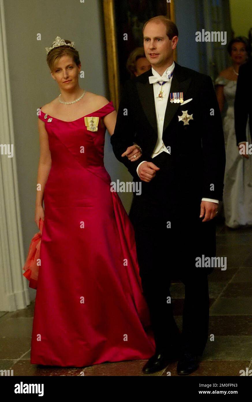 Il principe Edoardo il conte di Wessex e sua moglie Sophie arrivano alle nozze del principe ereditario danese e della signorina Mary Elizabeth Donaldson nella cattedrale di Copenaghen, la Chiesa di nostra Signora. Foto Stock
