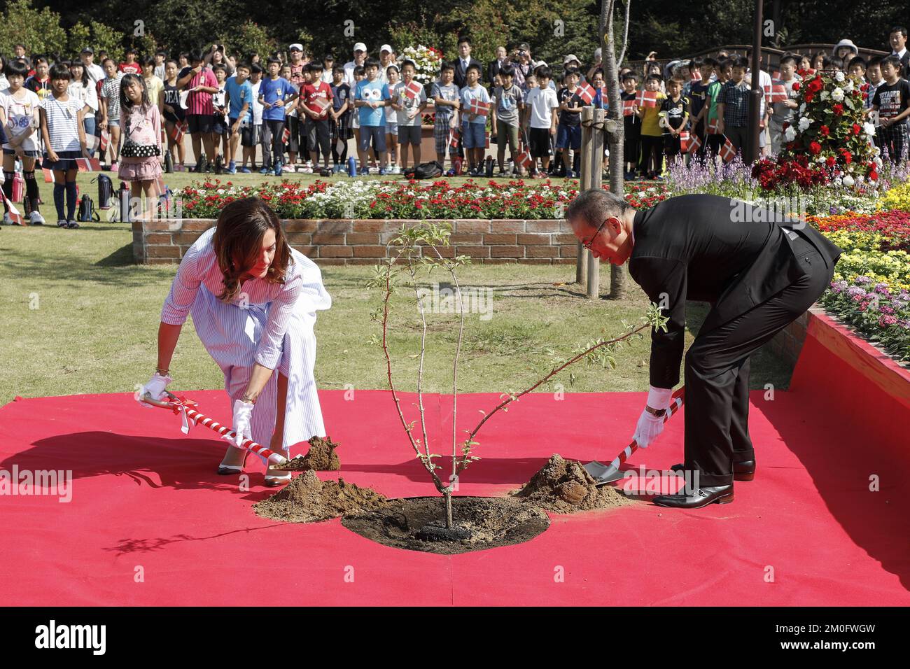 Il principe ereditario danese Frederik e sua moglie la principessa ereditaria Maria visitano il Giappone dal 8 al 12 ottobre 2017 per celebrare la Danimarca e i 150 anni di legami diplomatici di JapanÂ. Durante la loro visita di quattro giorni, la coppia reale condurrà una campagna di promozione commerciale e culturale nel paese. /Ritzau/diga di Niels Henrik. Foto Stock
