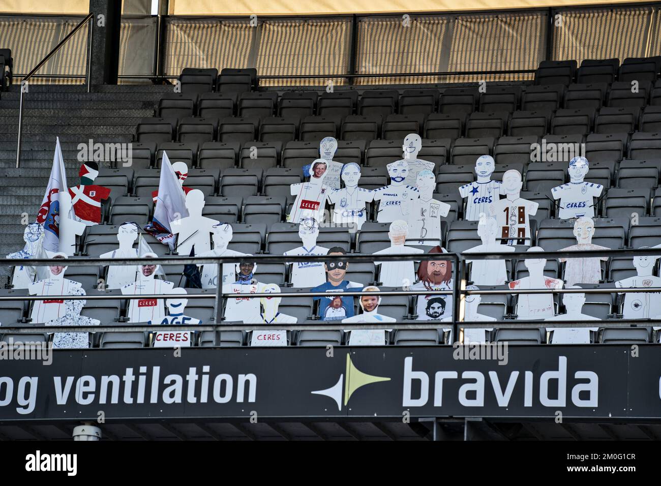 Schermo nella partita Super League 3F tra AGF e Randers FC al Ceres Park di Aarhus, giovedì 28 maggio 2020. La partita è la prima dopo lo spegnimento durante la crisi corona e si gioca senza spettatori e con restrizioni .. (Foto: Henning Bagger / Ritzau Scanpix) Foto Stock