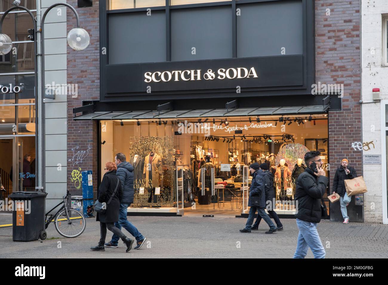 Negozio di moda Scotch & Soda sulla via dello shopping Schildergasse, Colonia, Germania. Modegeschaeft Scotch & Soda in der Schildergasse, Koeln, Deutschland. Foto Stock