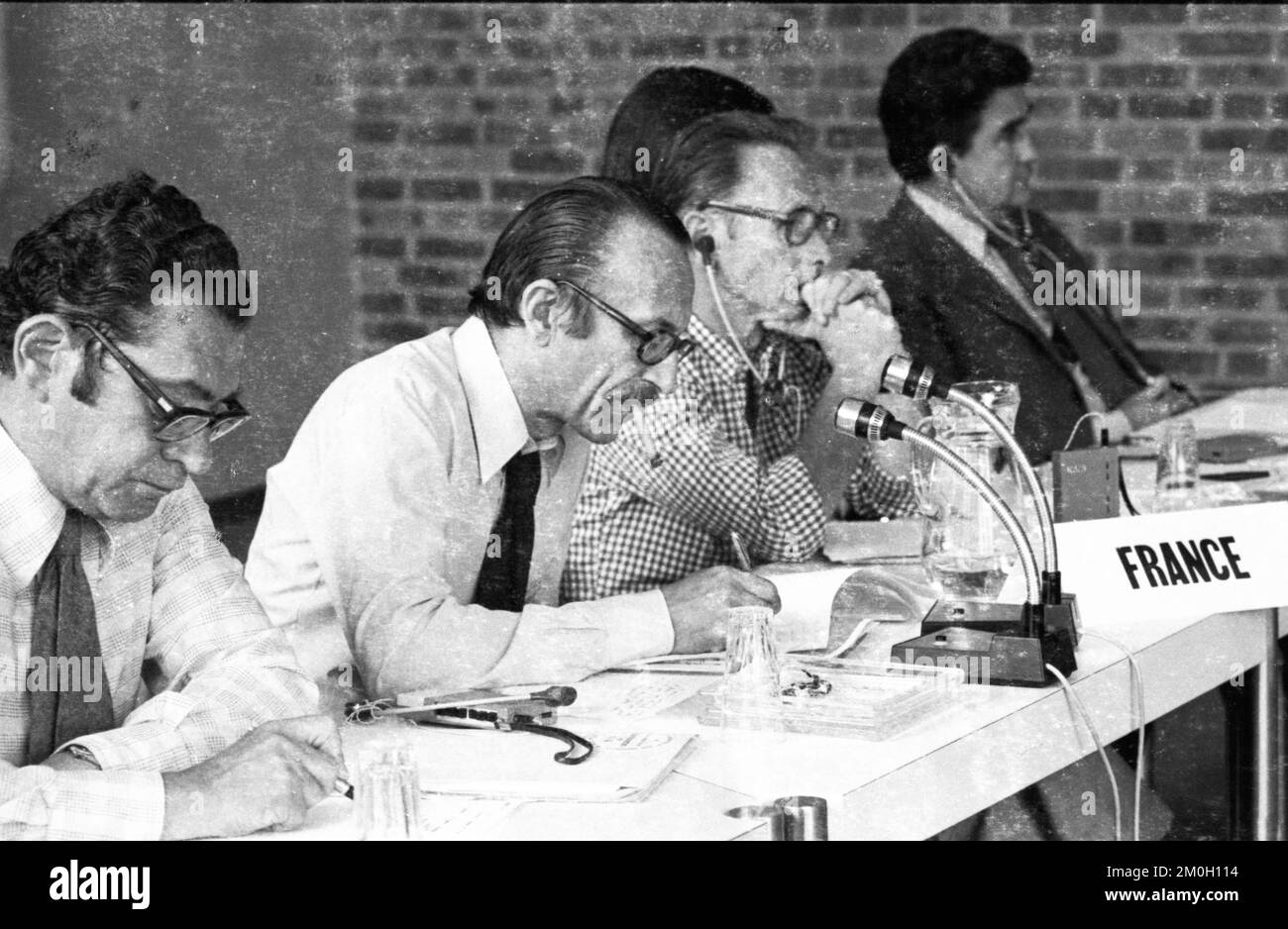 Una conferenza internazionale su una questione tedesca, i divieti occupazionali innescati dal decreto radicale del 07.7.1976 a Strasburgo, fra, Francia, Foto Stock