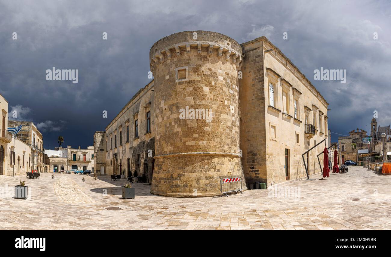 Italia, Puglia, Martano, il Palazzo Baronale Foto Stock