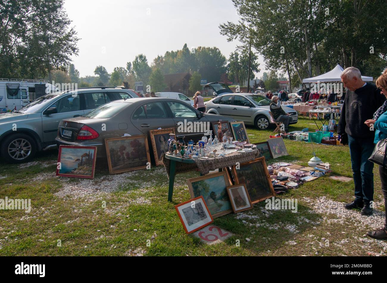 Mercato delle pulci all'aperto, Siofok, contea di Somogy, riva sud del lago Balaton, Ungheria Foto Stock