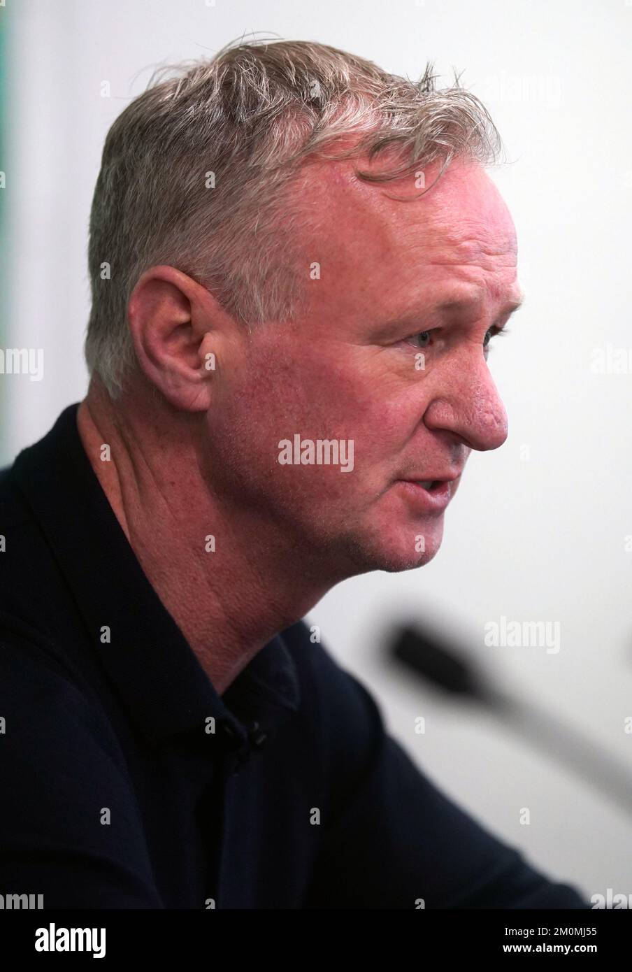 Michael o'Neil, nuovo direttore dell'Irlanda del Nord, durante una conferenza stampa a Windsor Park, Belfast. O’Neill, torna per un secondo stint come manager dopo aver guidato il suo paese ad un primo grande torneo in 30 anni, quando li ha condotti a Euro 2016, ma si è dimesso nell'aprile 2020 avendo già assunto il ruolo di manager di Stoke pochi mesi prima. Data immagine: Mercoledì 7 dicembre 2022. Foto Stock