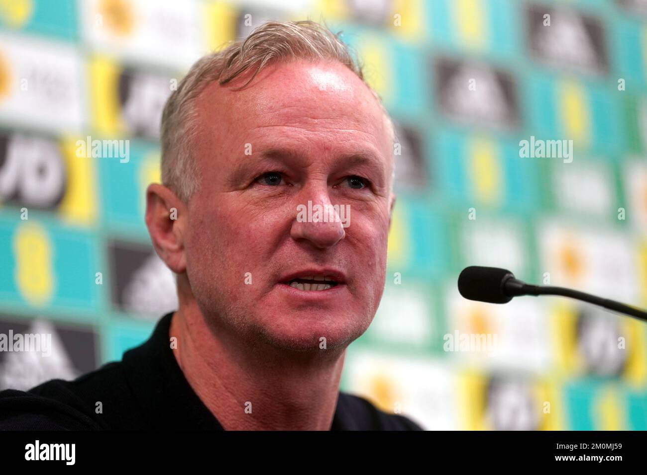 Michael o'Neil, nuovo direttore dell'Irlanda del Nord, durante una conferenza stampa a Windsor Park, Belfast. O’Neill, torna per un secondo stint come manager dopo aver guidato il suo paese ad un primo grande torneo in 30 anni, quando li ha condotti a Euro 2016, ma si è dimesso nell'aprile 2020 avendo già assunto il ruolo di manager di Stoke pochi mesi prima. Data immagine: Mercoledì 7 dicembre 2022. Foto Stock