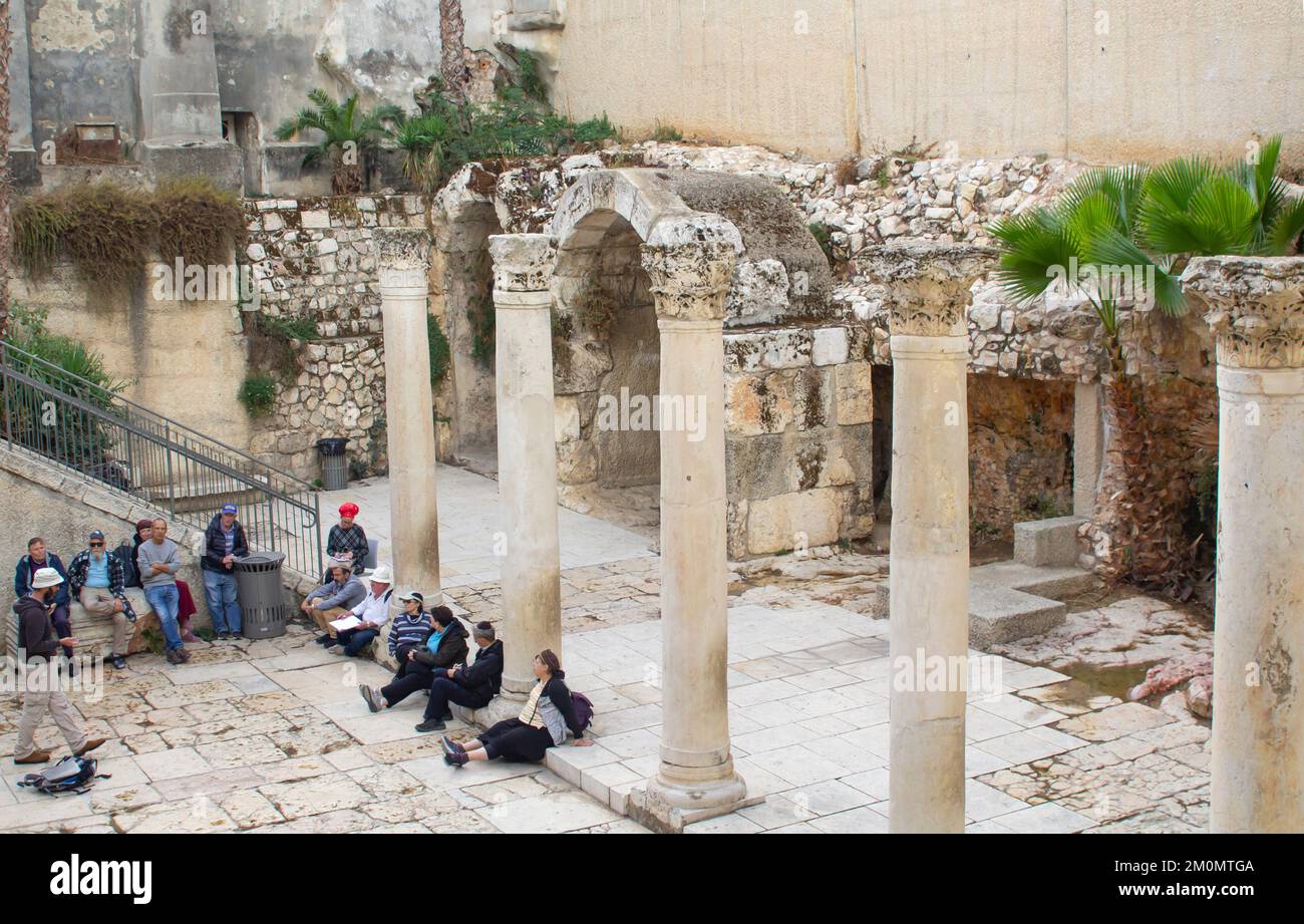 9 Nov 2022 il Cardo Occidentale è il residuo della strada principale che attraversava l'antica Gerusalemme Israele durante l'era romano-bizantina Foto Stock