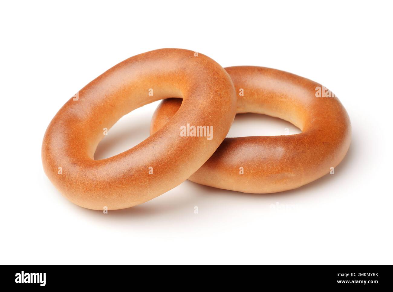 Due anelli di pane appena sfornati sushki isolato su bianco Foto Stock
