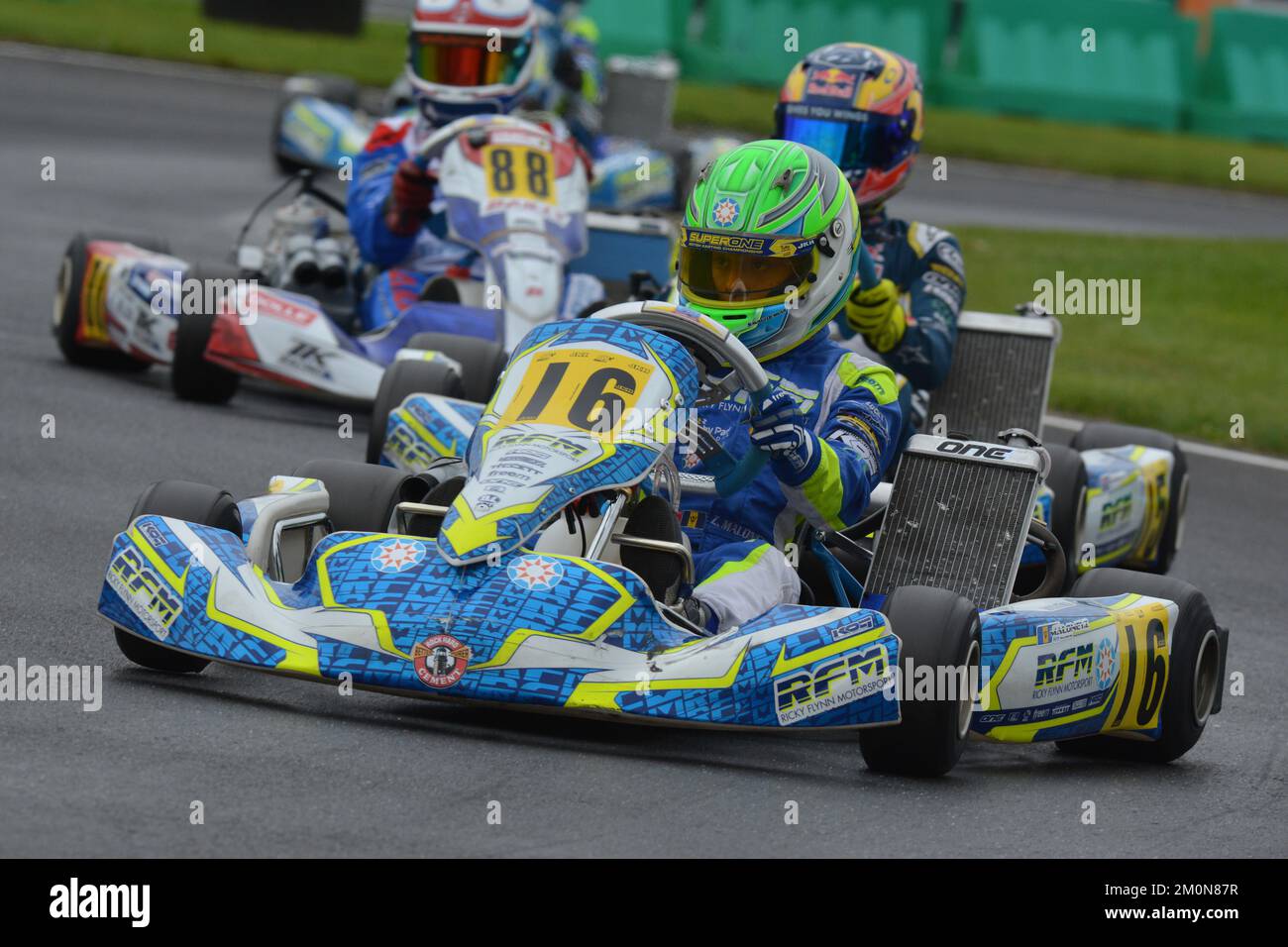 Il pilota di corse Barbadian Zane Maloney, il Red Bull Racing Junior Team e il F1° pilota di riserva 2023. Foto Stock