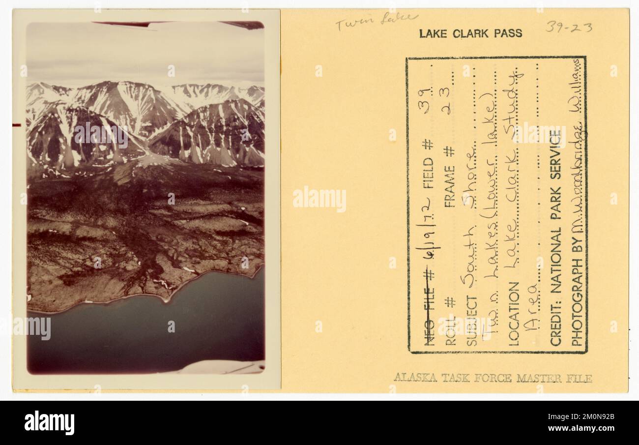 Twin Lakes (lago inferiore) sulla sponda sud. Alaska Task Force fotografie Foto Stock