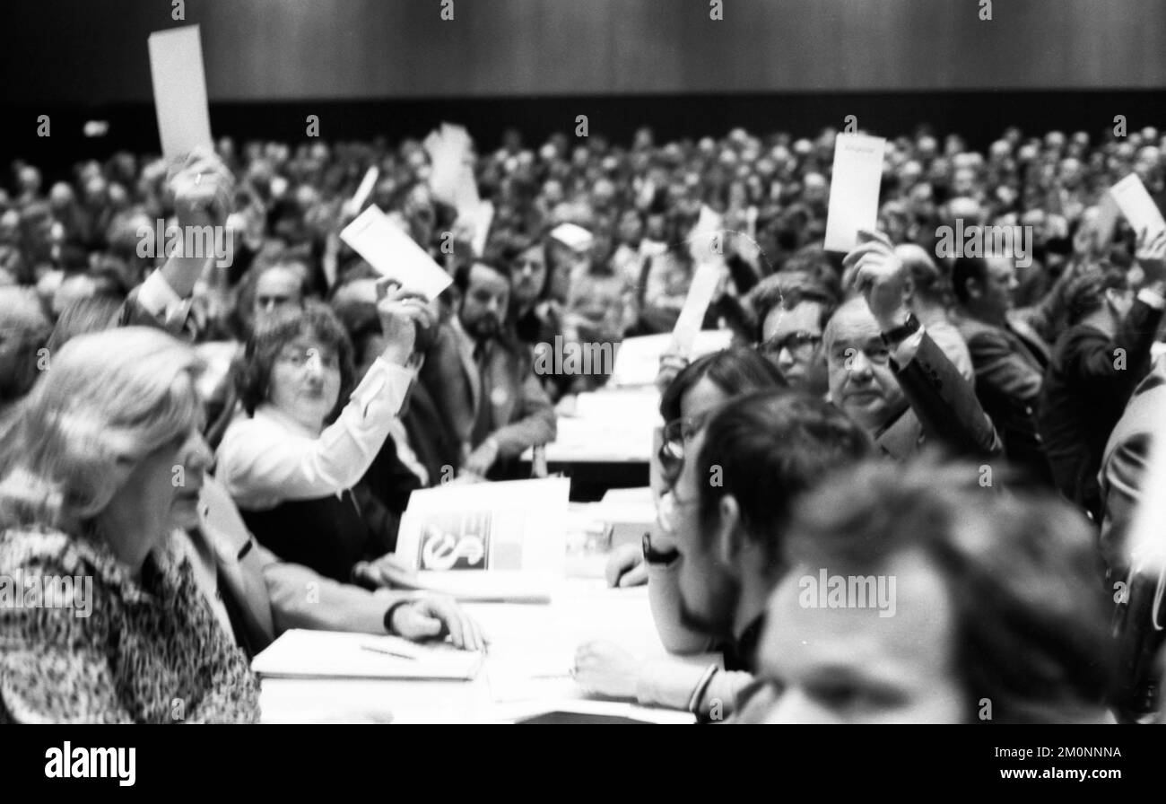 Il congresso del partito del Partito democratico Nazionale di destra radicale di Germania (NPD) il 14.11.1976 a Francoforte/M, Germania, Europa Foto Stock