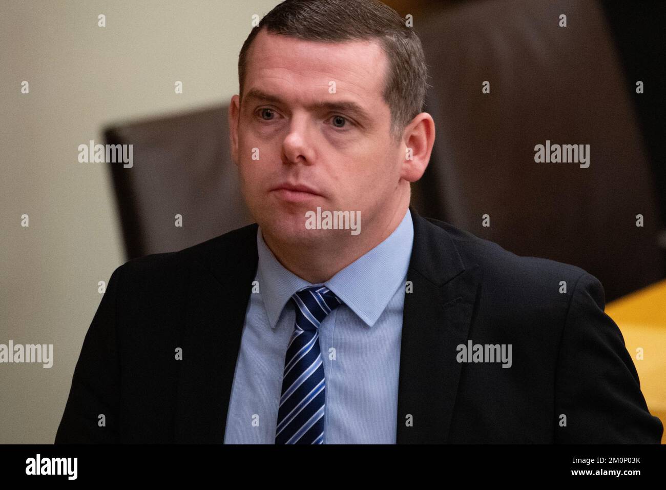 Edimburgo, Scozia, Regno Unito. 7th Dec, 2022. NELLA FOTO: Douglas Ross MSP, leader del Partito conservatore e unionista scozzese. Scene all'interno della camera durante il tempo di decisione dopo il dibattito sull'istruzione condotto dal Partito conservatore e unionista scozzese. Ministro dell'istruzione, Shirley-Anne Somerville MSP prende domande durante le modifiche proposte all'istruzione. Credit: Colin D Fisher Credit: Colin Fisher/Alamy Live News Foto Stock