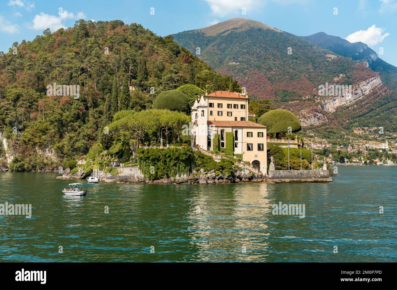 Villa del Balbianello è un edificio storico situato a Lenno, sulle rive del Lago di Como, Lombardia, Italia. Foto Stock