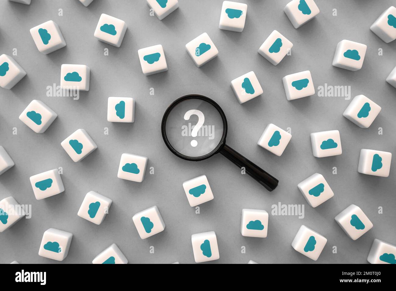 Ricerca del sistema nella rete globale. Motore di ricerca. Pubblicità e marketing. Cloud computing e servizi Internet. Calcoli cloud e data stor Foto Stock