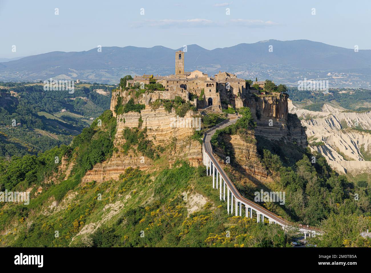 Italia, Lazio, Civita di Bagnoregio, vista sul paese Foto Stock