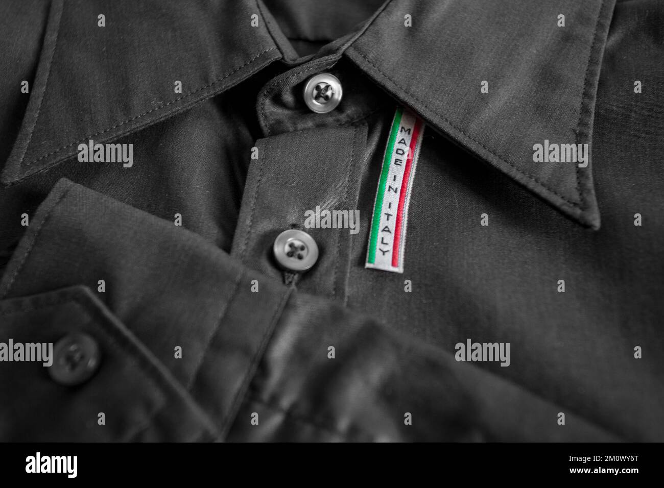 Etichetta Made in Italy su camicia in cotone Foto Stock