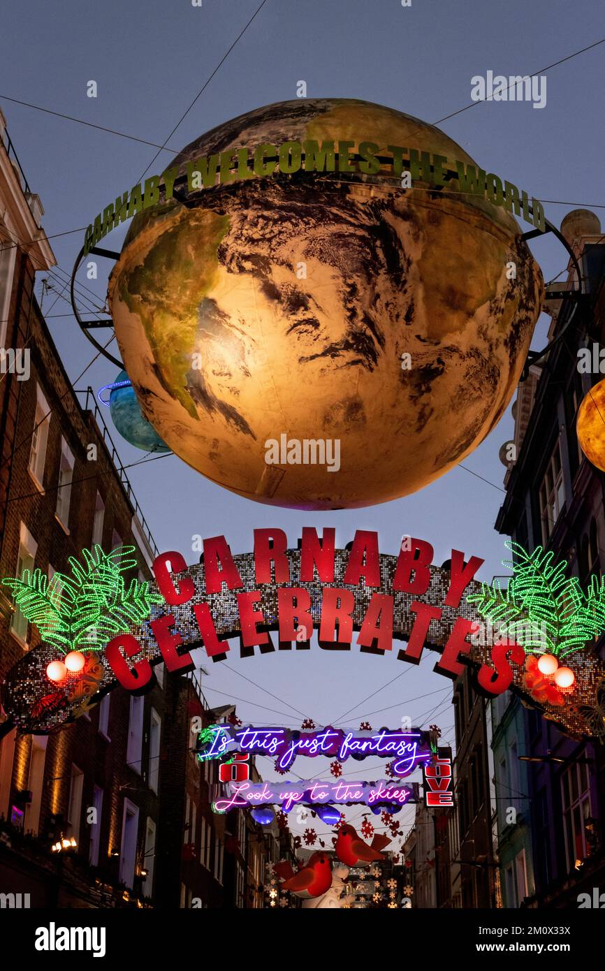 Carnaby Street Soho London luci di Natale Regno Unito 2022 Foto Stock