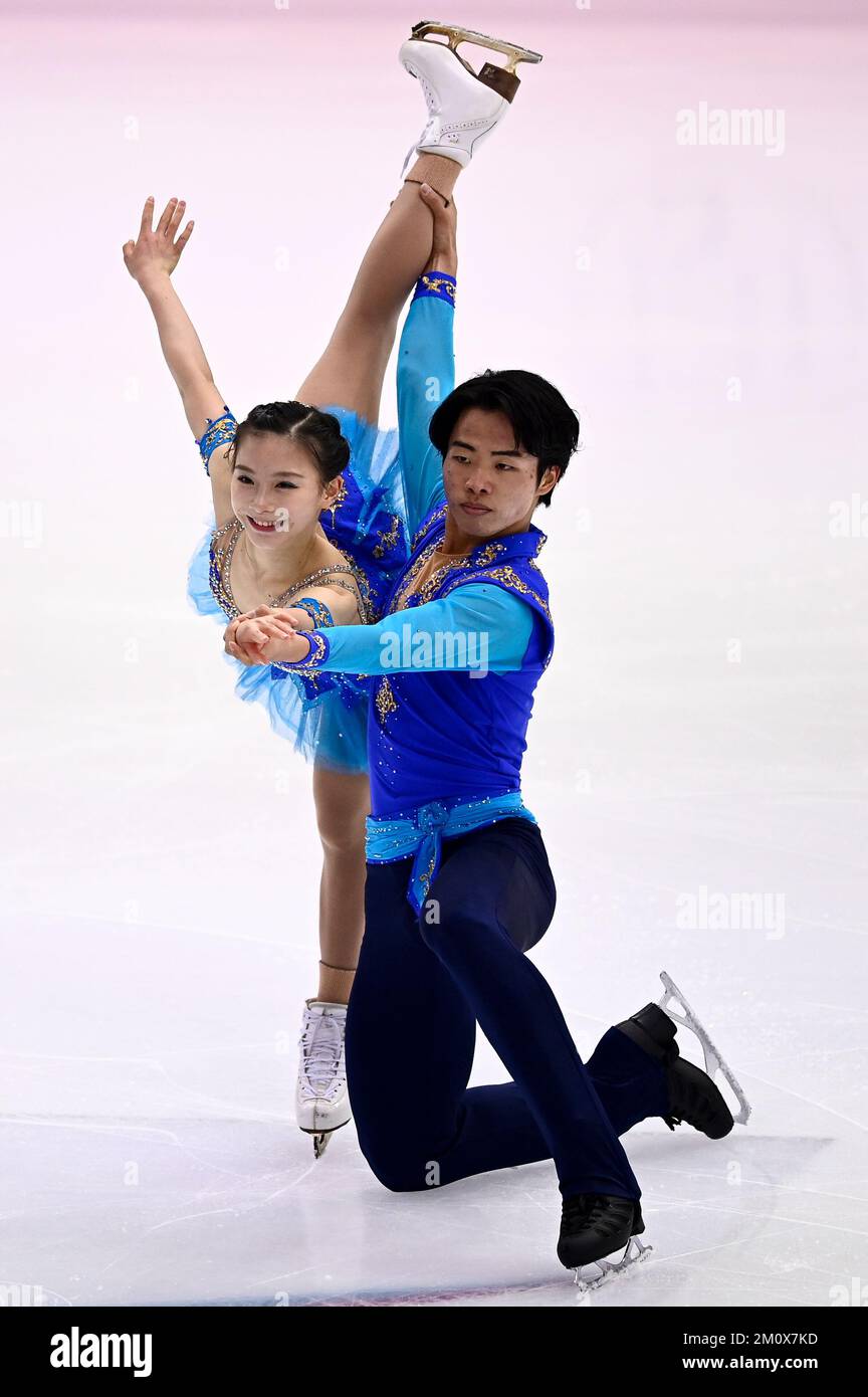 Torino, Italia. 08 dicembre 2022. Cayla Smith e Andy Deng degli Stati Uniti gareggiano nel Junior Pairs Short Program durante il primo giorno del Gran Premio di Figura della finale di Pattinaggio ISU. Credit: Nicolò campo/Alamy Live News Foto Stock