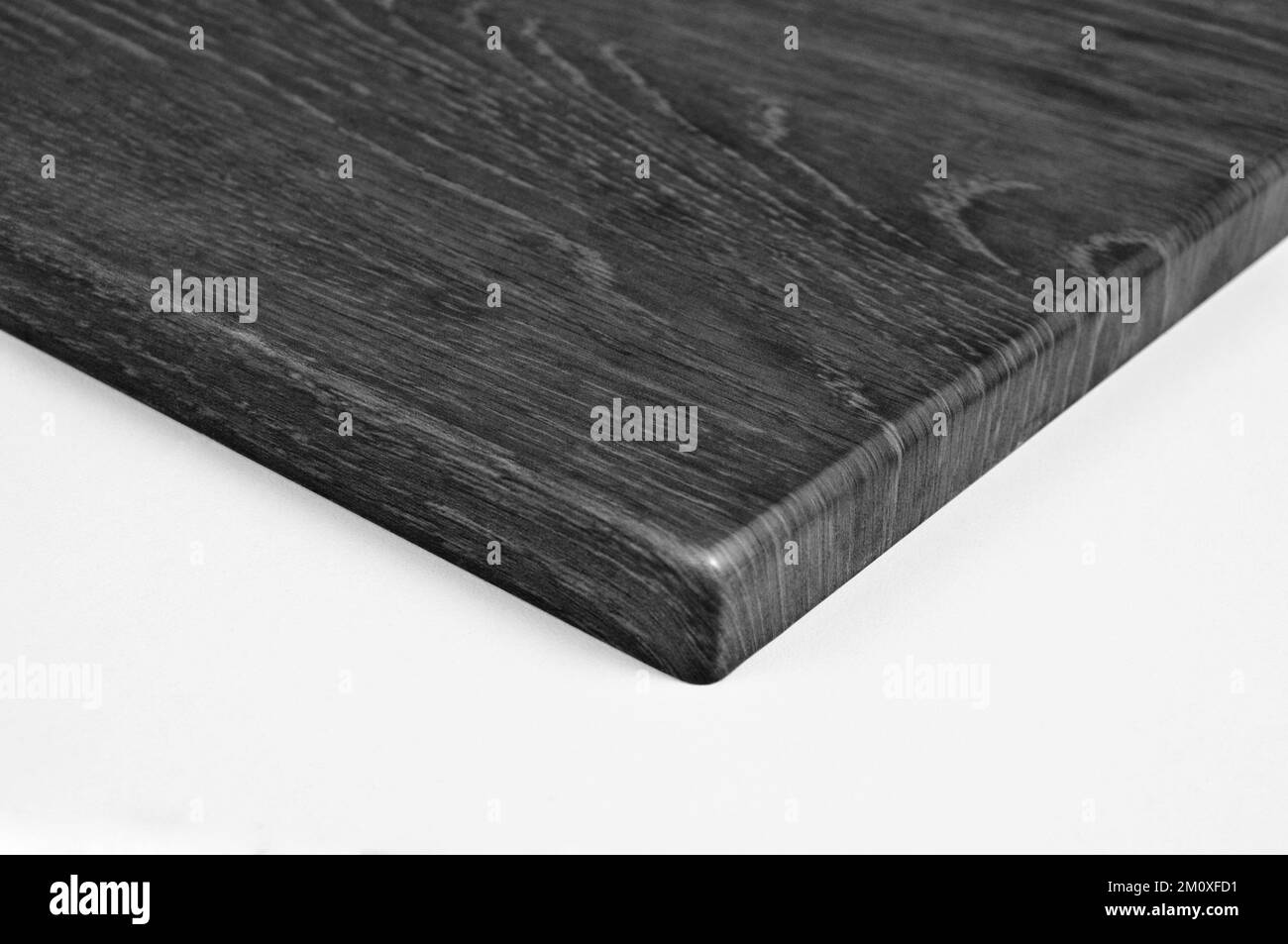 Porta decorativa in legno bianco nero armadio cucina isolato su sfondo bianco Foto Stock